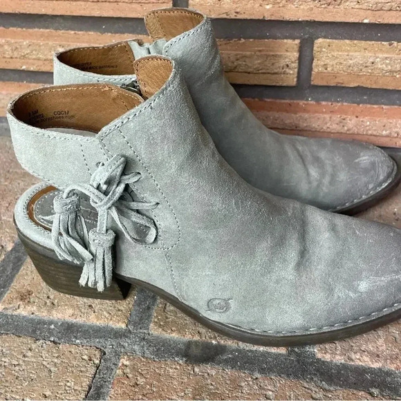 Born Women’s Monikah Distressed Ankle Heeled Booties Size 8.5 - Picture 5 of 8